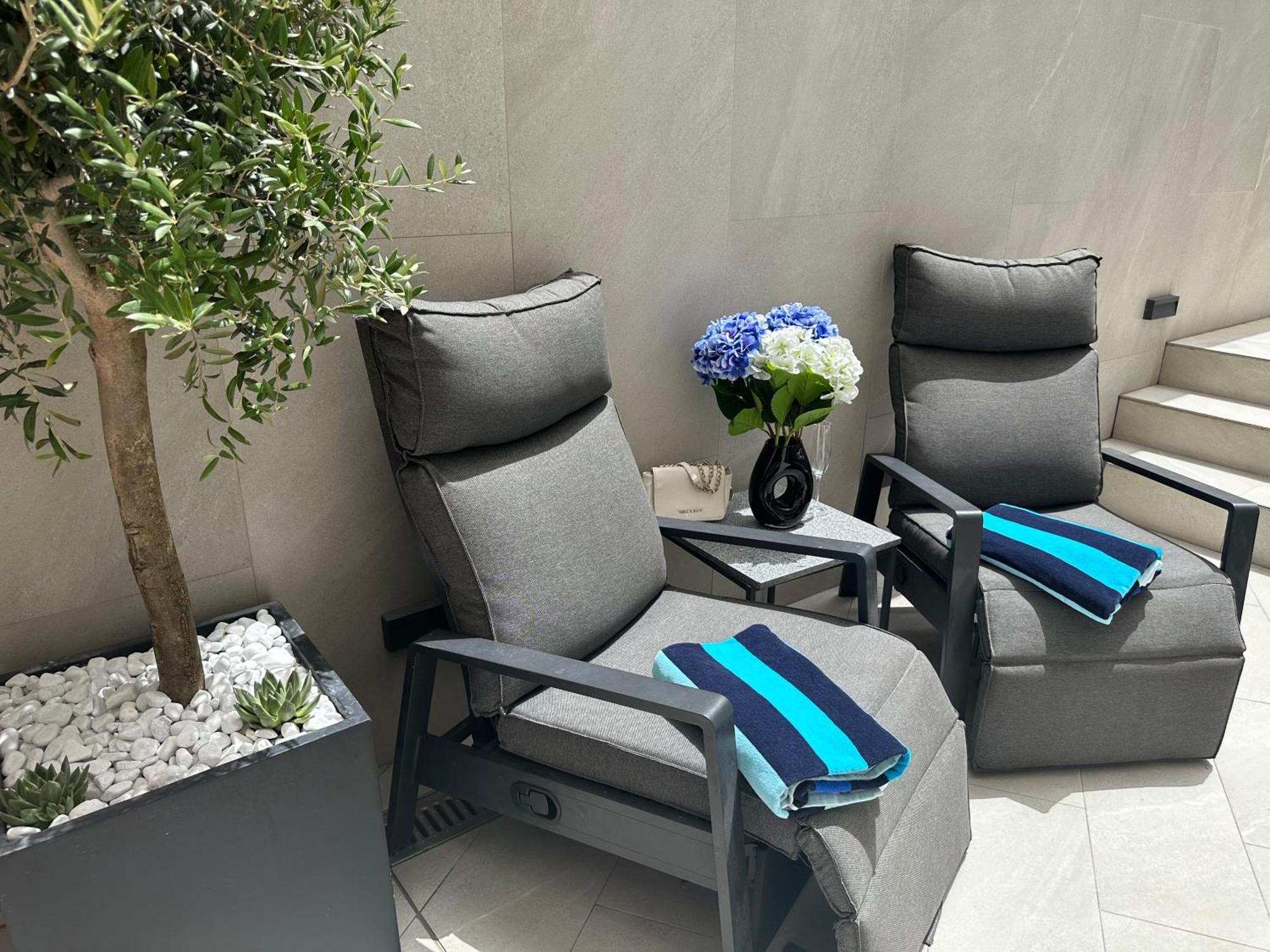 Apartment One B With Heated Private Pool Dubrovnik Eksteriør bilde